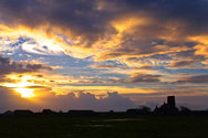 sonnenuntergang-alte-kirche.jpg